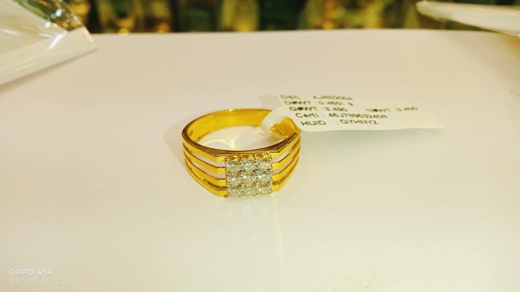 DIAMOND LADIES RING